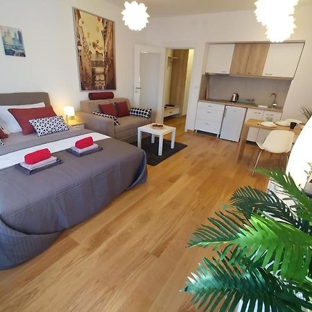 Apartments Delta A Blok - Savada Belgrade Luaran gambar