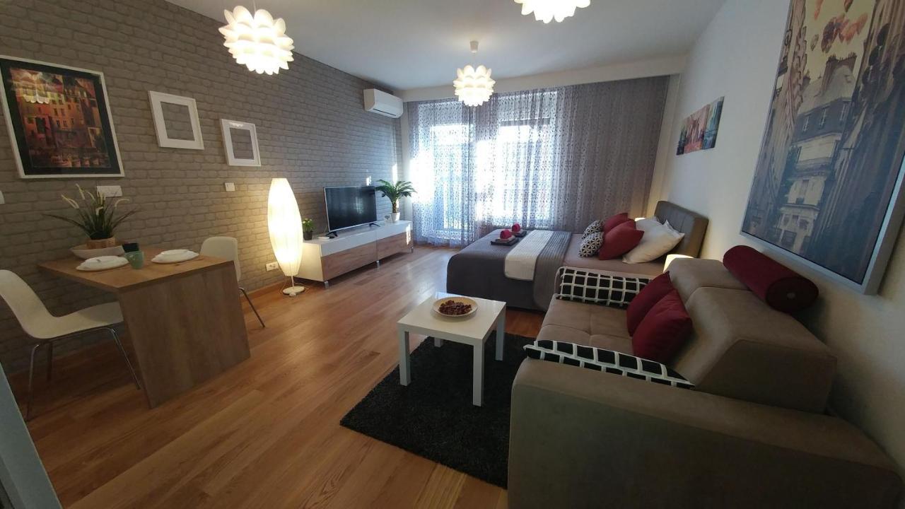Apartments Delta A Blok - Savada Belgrade Luaran gambar